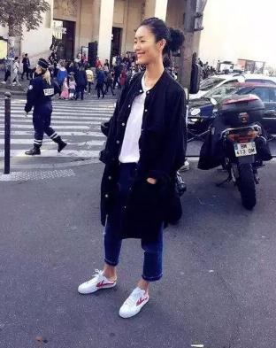 杨幂网红回力鞋,杨幂刘雯的时髦感