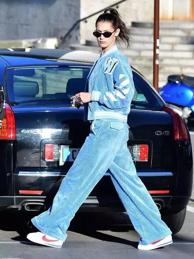 bellahadid运动穿搭,bellahadid同款运动小白鞋