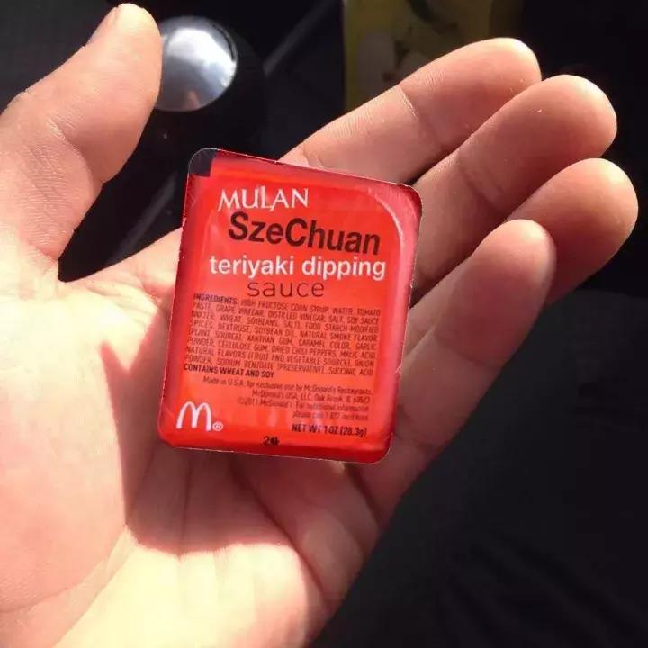 抢!疯!了!这款辣酱让美国人民激动万分,排队几小时只为买到它