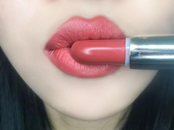 稚优泉唇泥奶霜唇釉丝绒雾面哑光,秋冬稚优泉口红色号