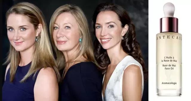 秋天给脸补补水,要给皮肤大量补水