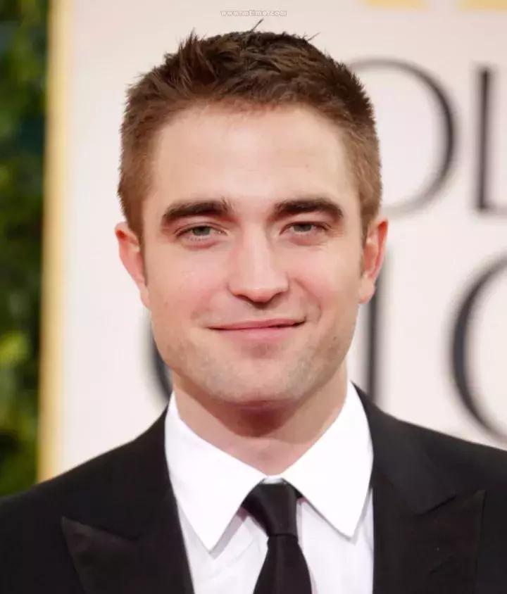 越看越帅的脸型国字脸,短国字脸怎么整成窄方脸