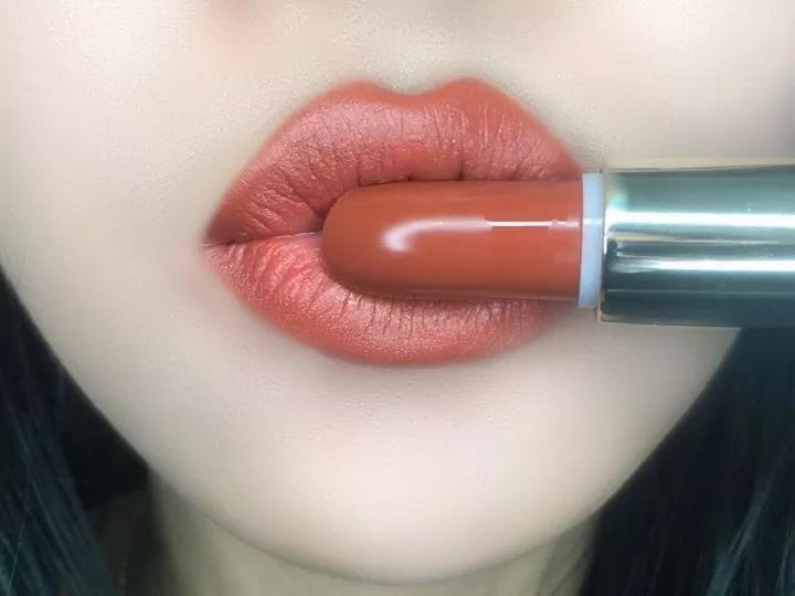 稚优泉唇泥奶霜唇釉丝绒雾面哑光,秋冬稚优泉口红色号