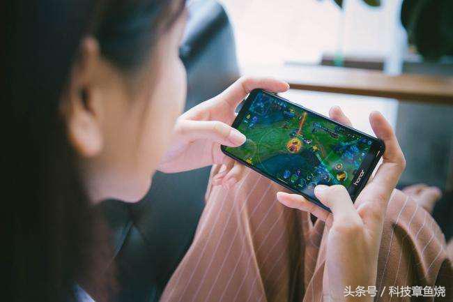 荣耀畅玩7x发布价格,荣耀7x畅玩7x全面屏手机