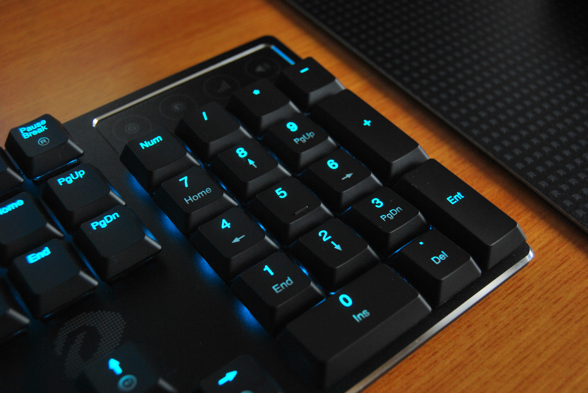 达尔优ek812机械键盘银轴开箱,达尔优键盘ek815108评测