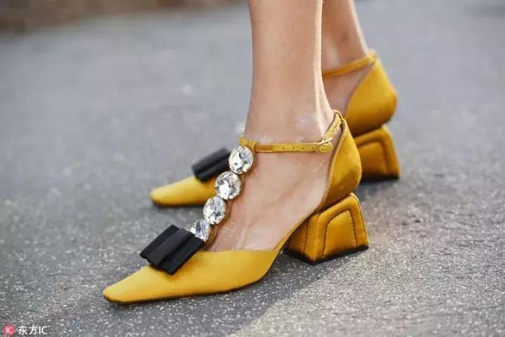 穿上一双“宝石鞋”温柔的走入你的秋天