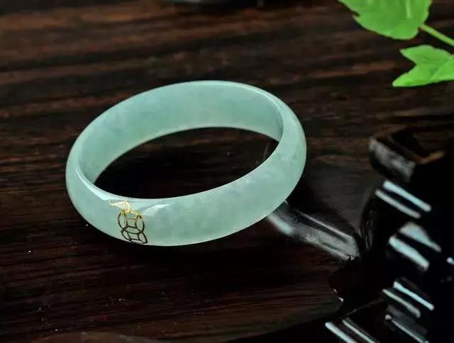 刚买的金手镯断了怎么办,金手镯断了怎么处理保值