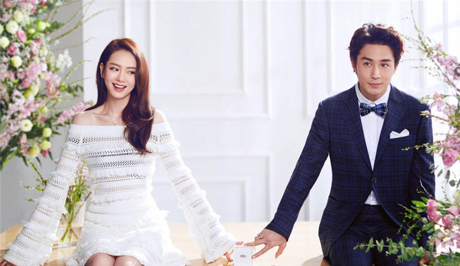 戚薇李承铉刚刚官宣图片,戚薇李承铉出席活动超酷西装