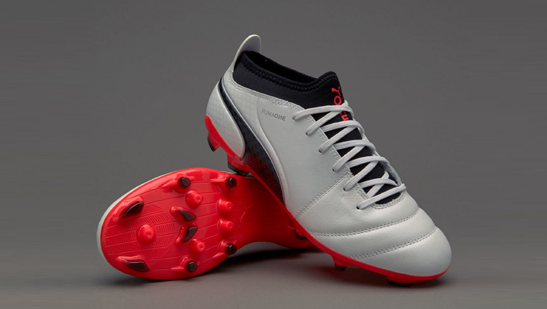 鹿晗踢足球鞋视频,鹿晗足球鞋