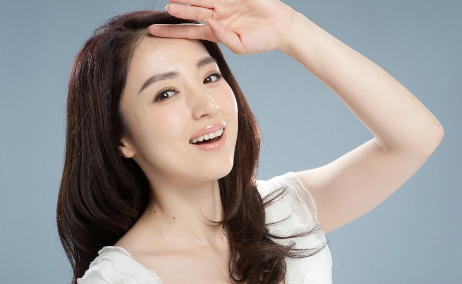 40岁女人下巴长痘痘怎么调理,额头下巴长痘痘怎么调理尽快去除