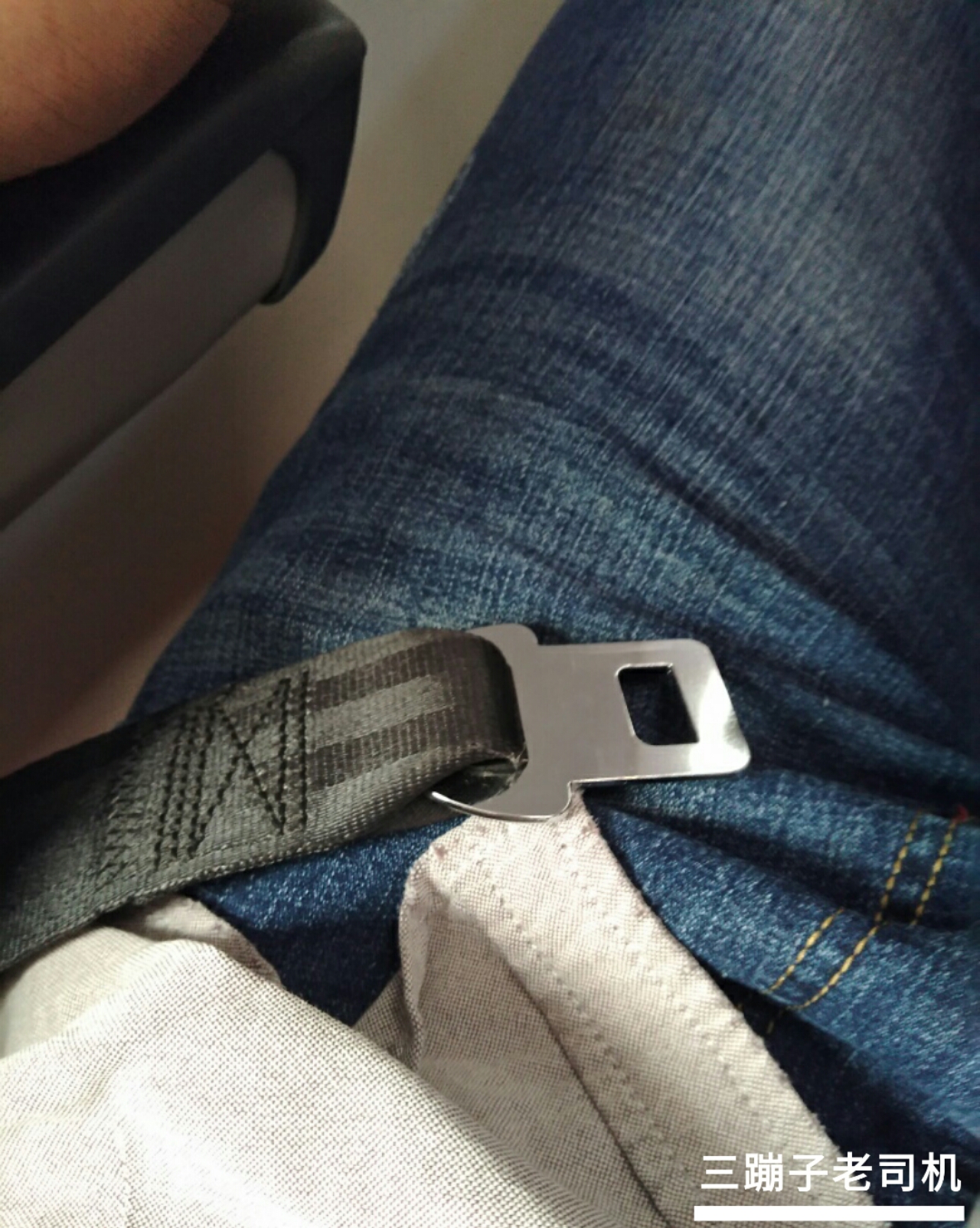 第一次坐飞机不尴尬乘机最全流程,第一次坐飞机详细流程需要带什么