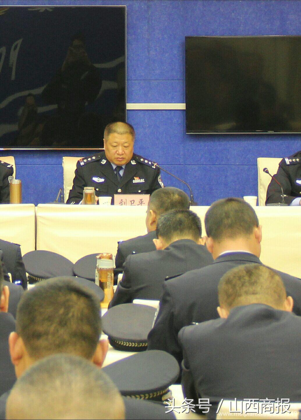 县公安局扎实开展警务实战大练兵,公安十九大忠诚保平安实战演练