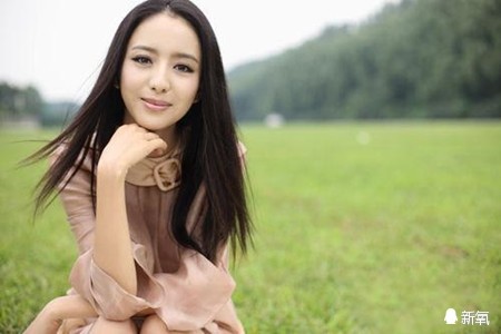 佟丽娅把*牙虎**磨掉了，其实她最该整的是眼睛！