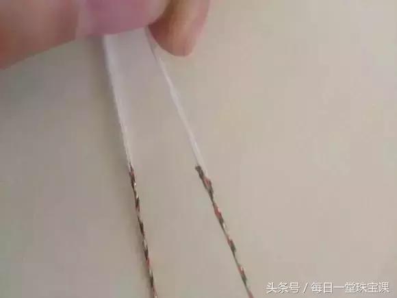 手串突然断掉是什么征兆,手串链子断了怎么换新的