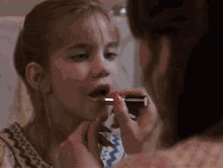 机车与婚纱,机车与跑车比赛