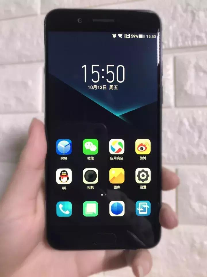 yota3墨水屏双面屏手机,yota3最值得买的手机