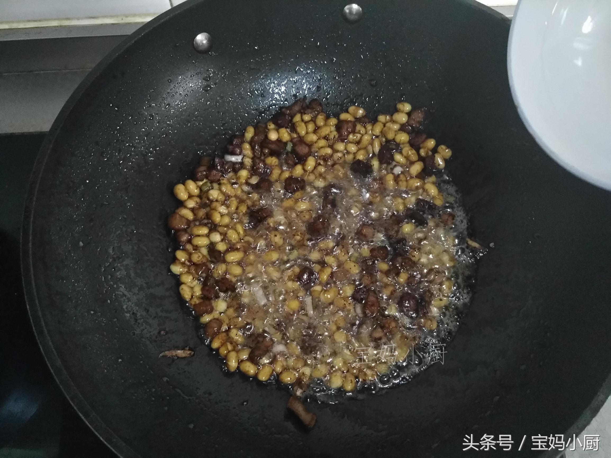 水疙瘩的家常做法大全,水疙瘩怎么做好吃窍门