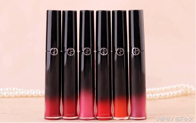 阿玛尼黑管302和500唇釉的区别,阿玛尼400唇釉黑管和红管有啥区别