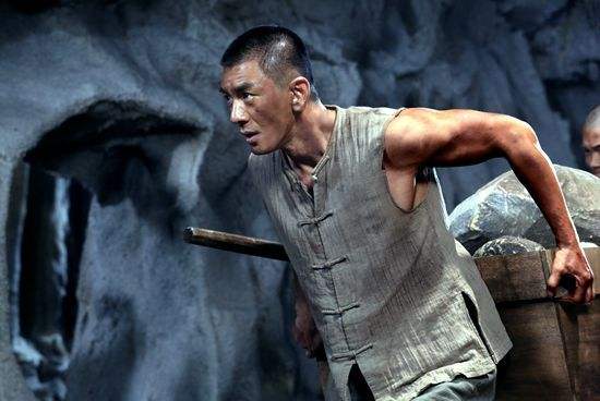 曾是刘欢保镖，流落街头没饭吃险自杀，北漂跑龙套今硬汉形象爆红