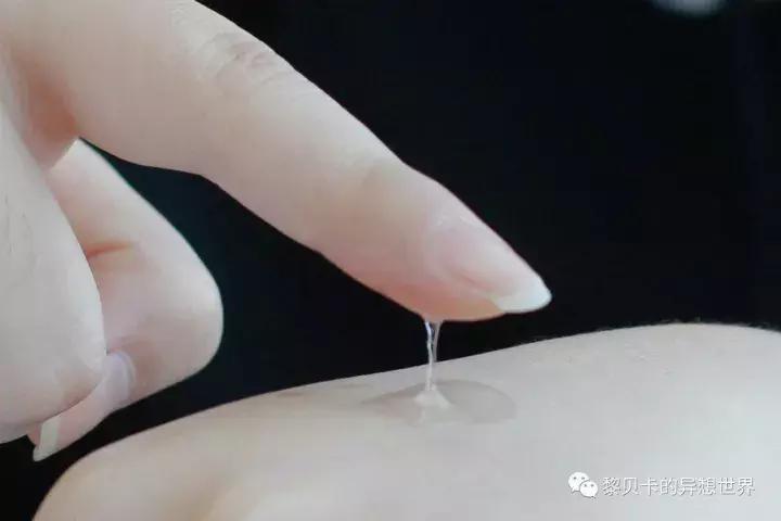 长痘过敏,换季皮肤长痘怎么办用什么药膏