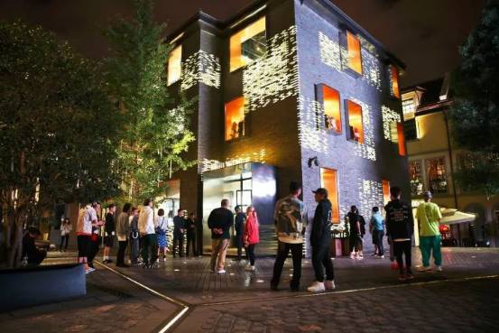 陈冠希在三里屯的潮牌店,陈冠希的东京店铺