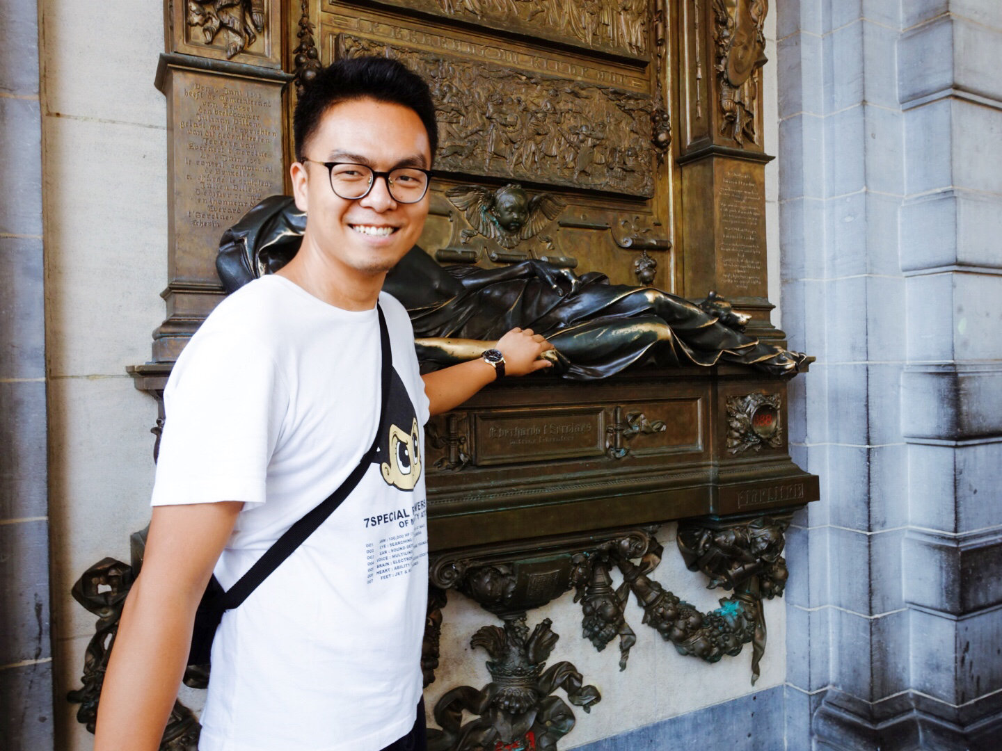 欧洲跟团游导游有什么套路 (欧洲导游收入)