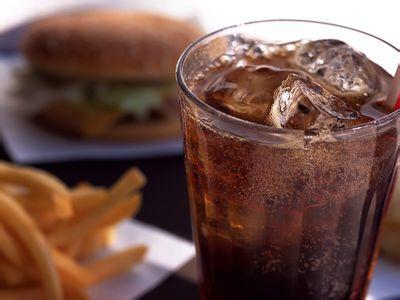 喝啤酒的好处和坏处，谨记“喝酒不能吃的”“酒后不能喝的”！