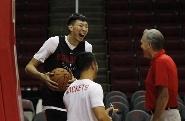 他不是姚明却被莫雷当成宝！凭一法宝让德帅放心，进轮换指日可待