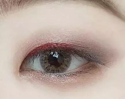 单眼皮厚眼皮推荐的眼影,适合单眼皮的大牌眼影