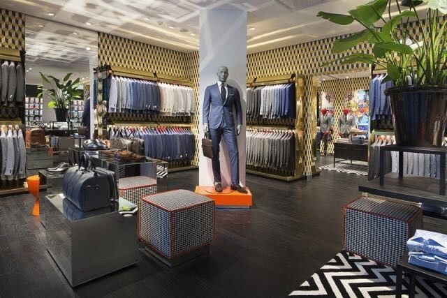 服饰品牌如何入驻大型商场,服装品牌如何进军购物中心