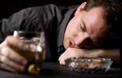 酒精中毒有没有生命危险呢,酒精中毒注意事项