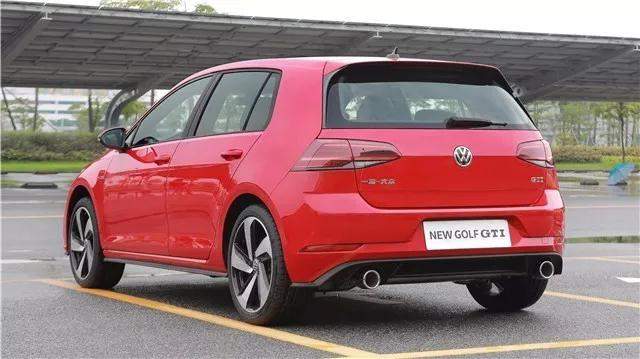 在陪你疯狂陪你老的日子里，怎么可以没有一台高尔夫？