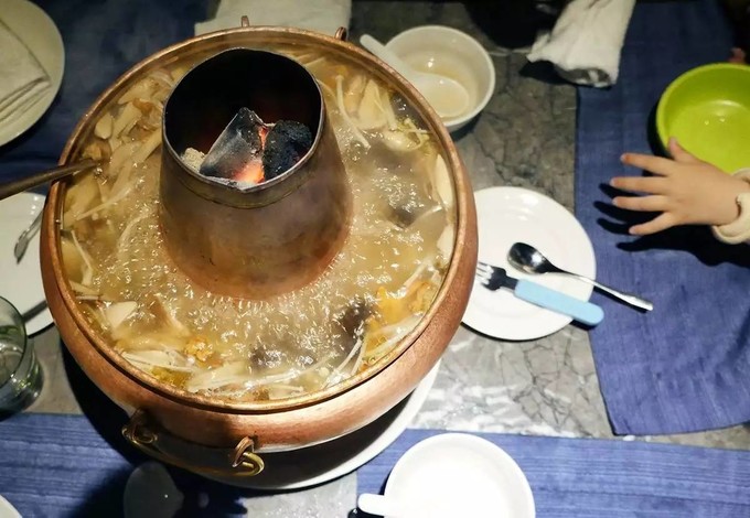 萌宝看世界——插画师妈妈和萌宝的腾冲之旅