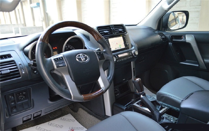 18年霸道中东版四驱四座,三门中东版霸道