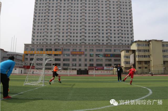 全县校园足球比赛,阳光体育快乐足球操