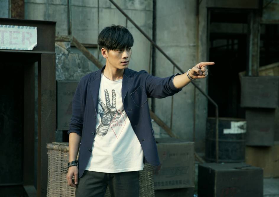 他是靳东的“弟弟”,窦骁的同窗好友,他就是新晋网剧男神:超能力男友王子睿