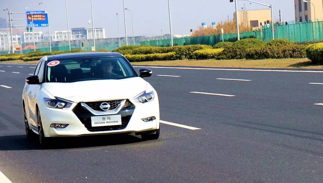 试驾日产西玛,2022款日产西玛试驾