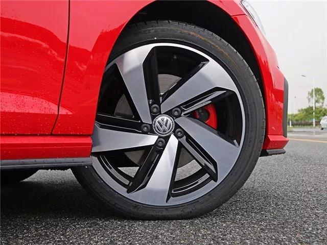 那一抹发自灵魂的疯狂与陪伴，43年来从未变过