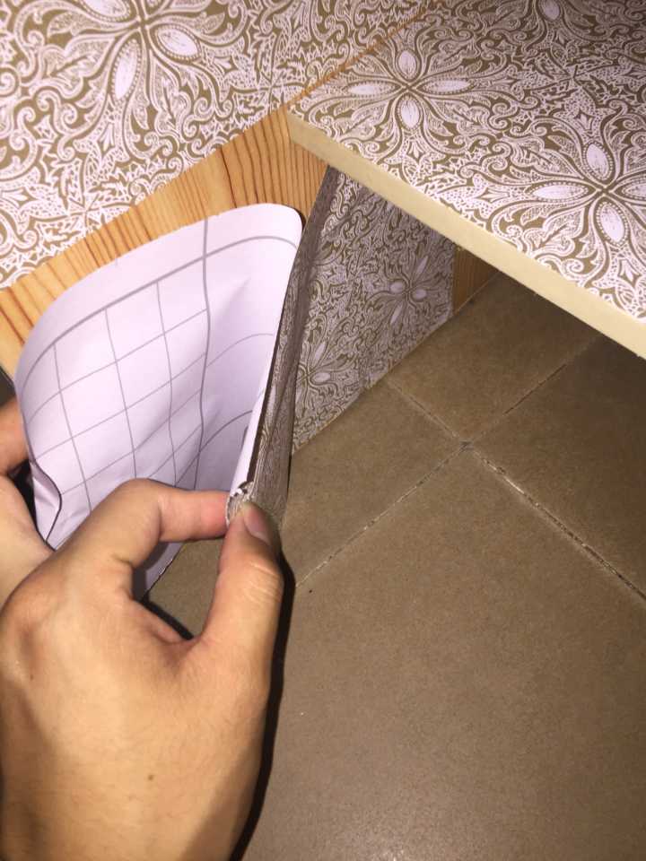 抠脚大汉闯天下,抠脚大汉进房间