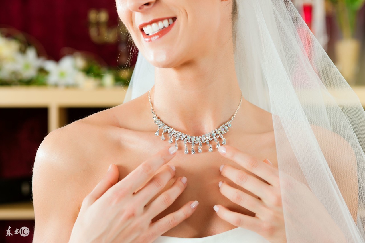 钻石是个世纪大*局骗**，我到现在才知道……