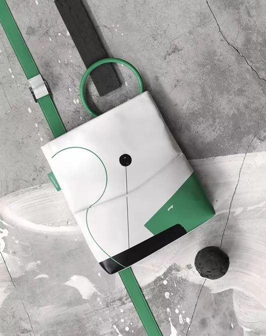 你曾不屑的国产包包，我却愿意用一个2万元GUCCI换！