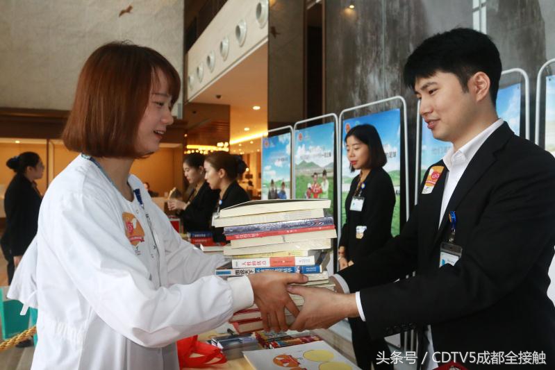 我为支点让爱远传︱成都安琪儿妇产医院“天使支点”公益计划