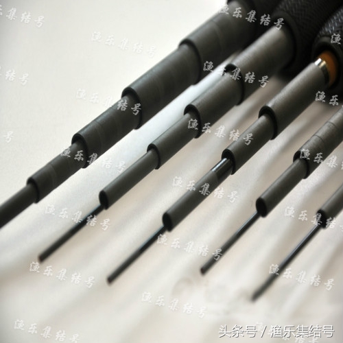 鱼竿手把节卡住了收不回去怎么办,鱼竿最后一节卡住抽不出来了