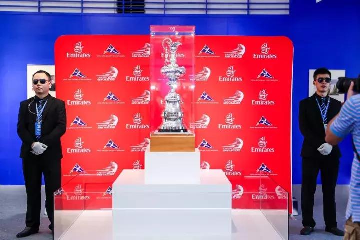 世界冠军奖杯亮相,2016年百年美洲杯颁奖仪式