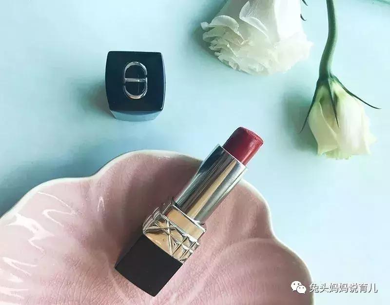 妈妈爱美优秀作文,小学生爱美的妈妈作文