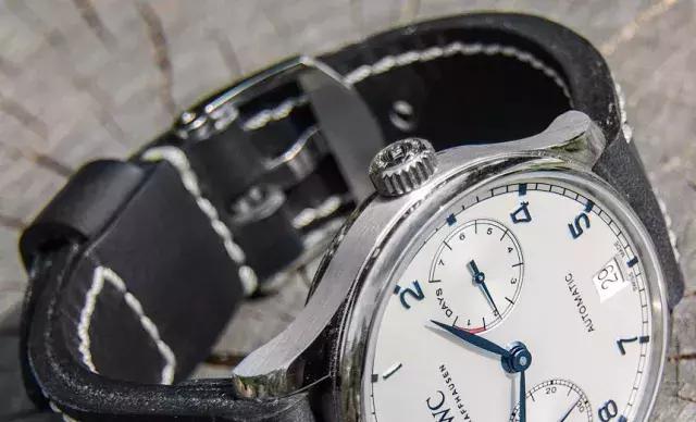 沛纳海和万国葡计手表哪个好,万国表葡七