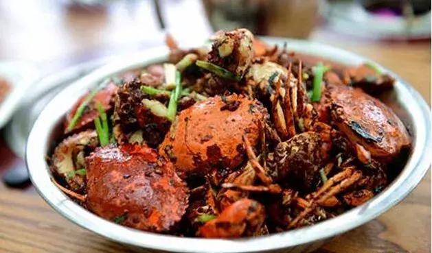 机票价格大跳水最低到0.7折啥情况,机票最低240元