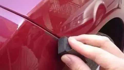 车漆刮蹭怎么修复最好,车子车漆被刮了怎么修复