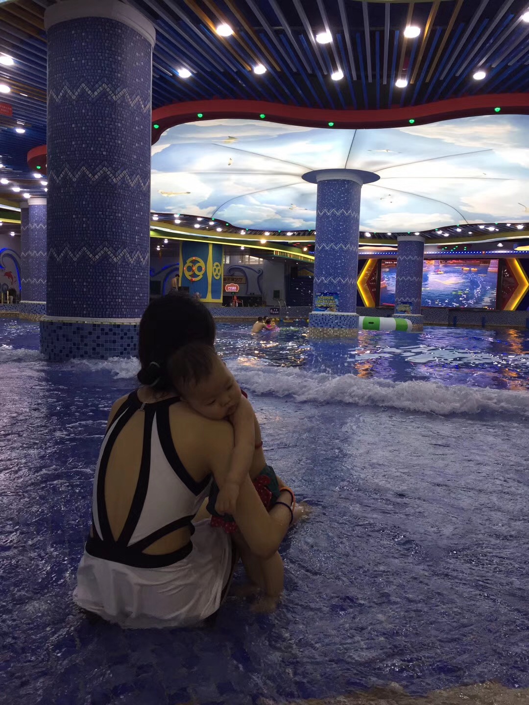 宝宝游泳启蒙几岁比较好,宝宝游泳一般多长时间最好