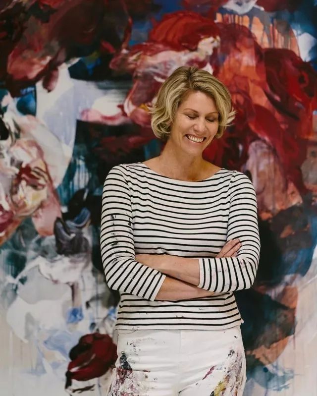 绝不瑟缩于人生的安全角落，只做自由炽烈的花朵